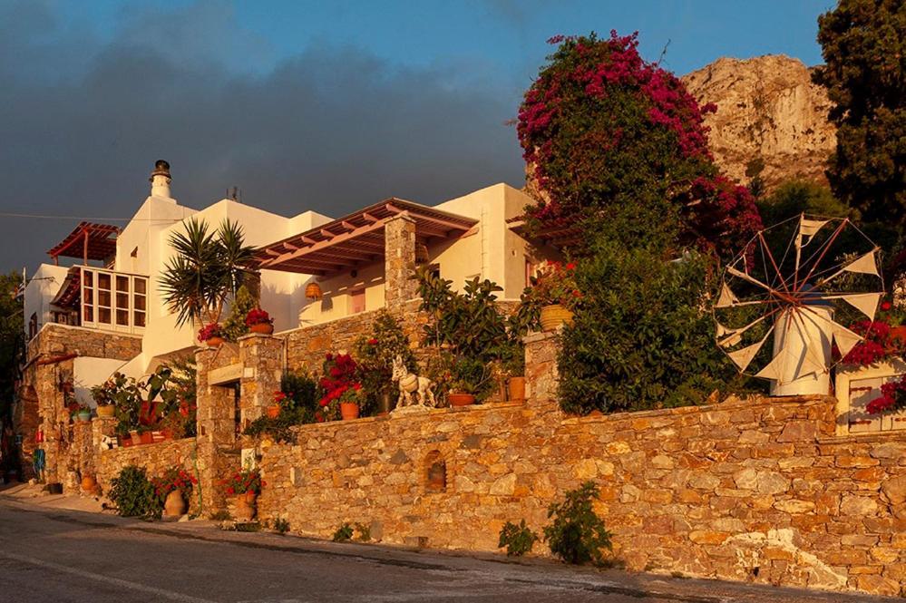 Pagali Hotel Órmos Aiyialís エクステリア 写真