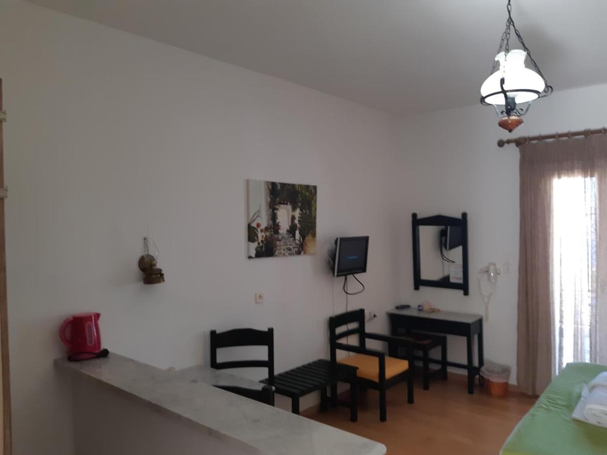 Pagali Hotel Órmos Aiyialís エクステリア 写真