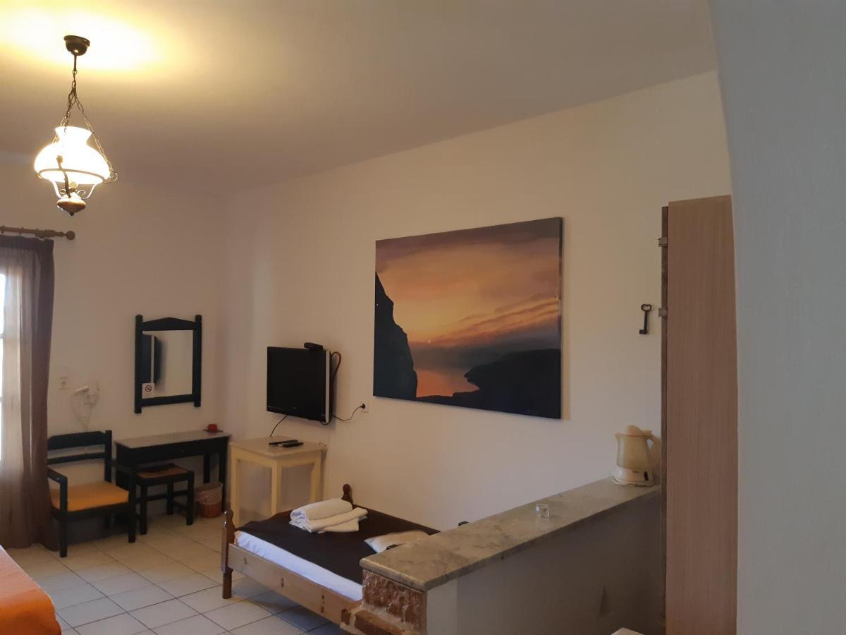 Pagali Hotel Órmos Aiyialís エクステリア 写真